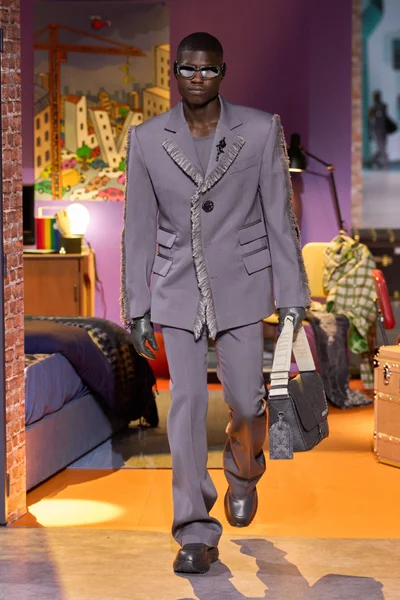 Look 20